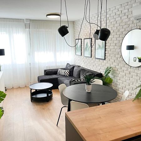 The Black & White Oasis Belgrad Zewnętrze zdjęcie